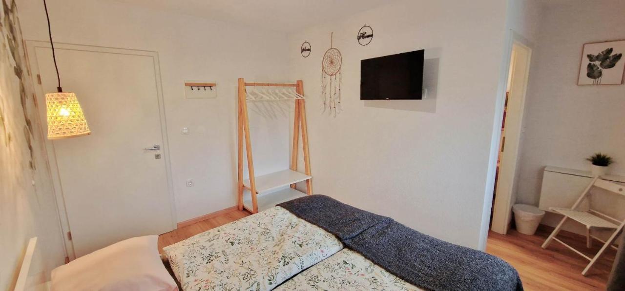 Hotel Samarin Crnomelj Экстерьер фото