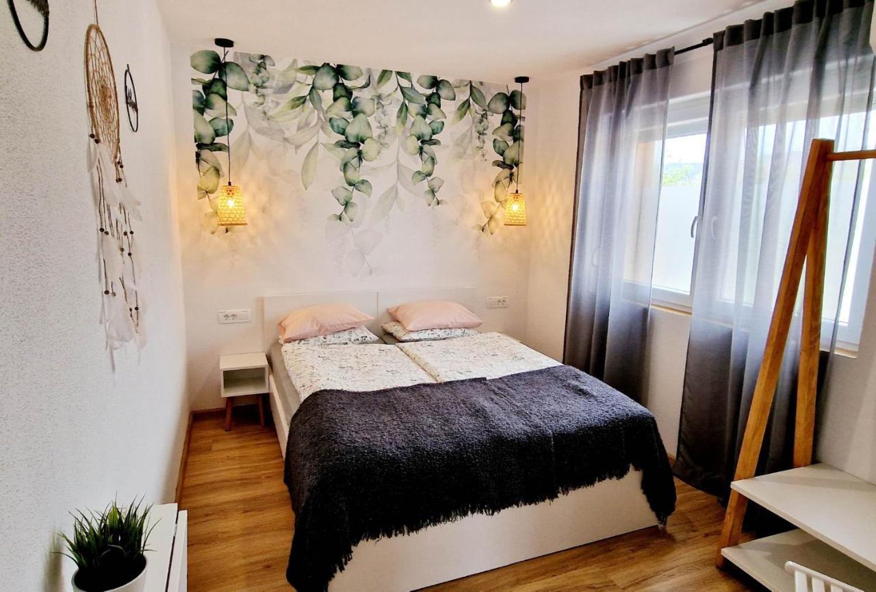 Hotel Samarin Crnomelj Экстерьер фото