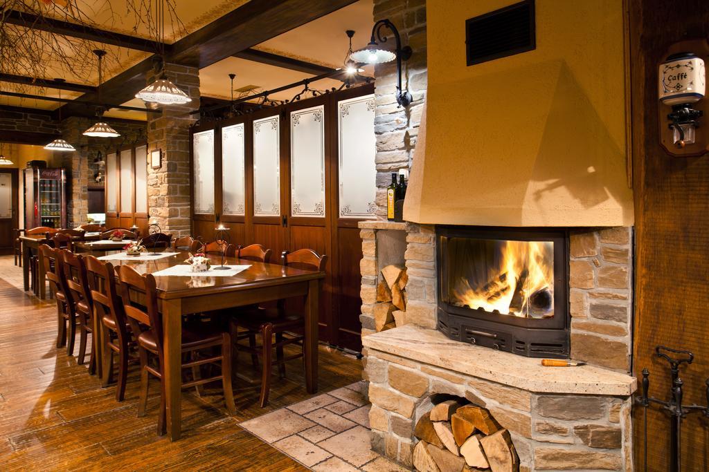 Hotel Samarin Crnomelj Экстерьер фото