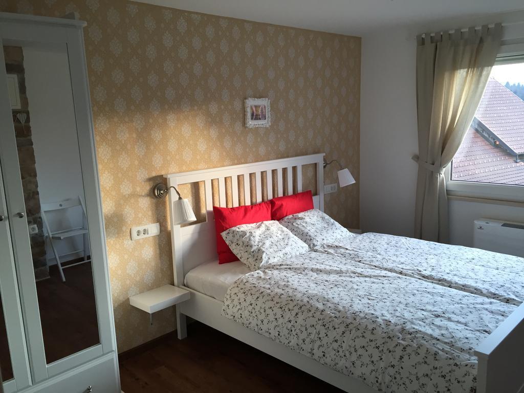 Hotel Samarin Crnomelj Экстерьер фото